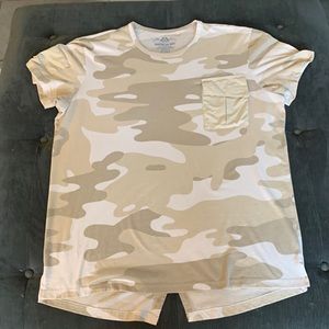 American Rag t shirt- Men’s size XXL - Gently worn